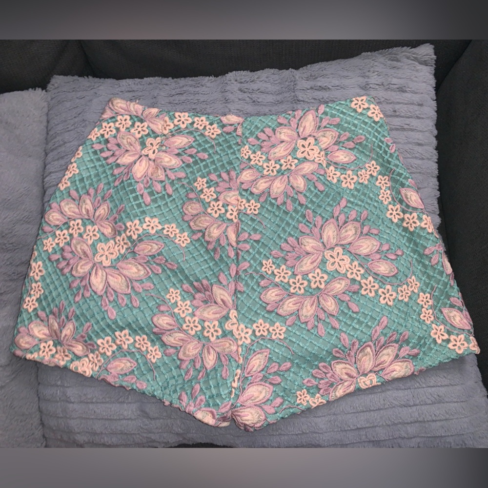 Ladies flower stitch print dress shorts